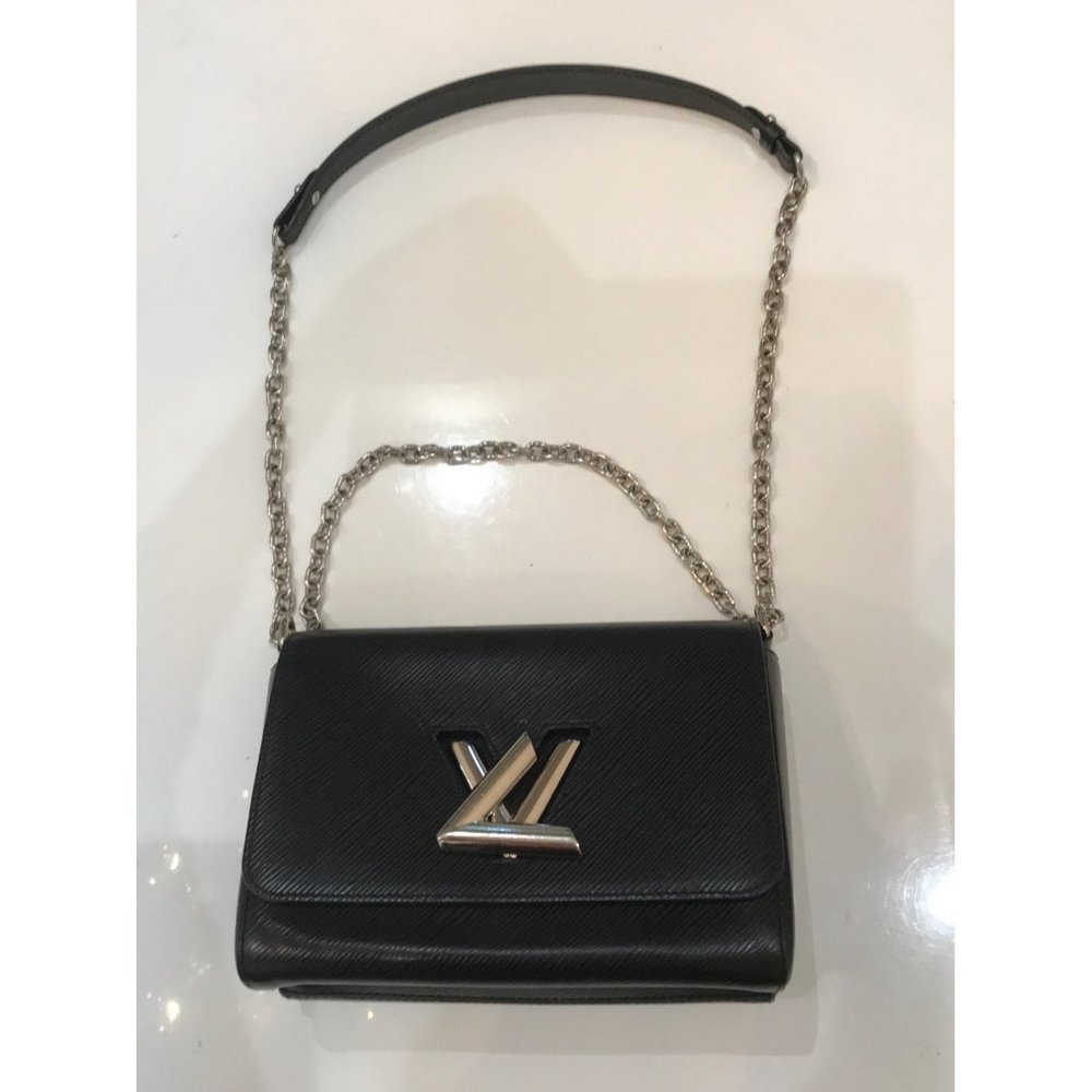 ✅Louis Vuitton Black Leather Twist MM Crossbody Bag